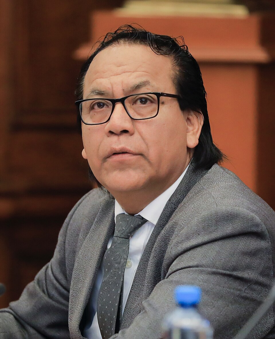 '평화의 후계자'를 자처하는 로베르토 산체스. 농촌·원주민·빈곤층이 그의 지지 기반이다.
